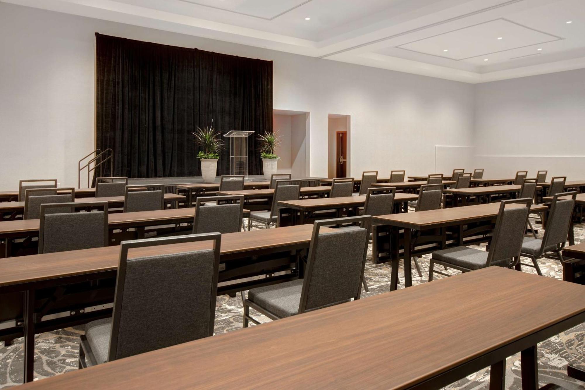 Embassy Suites By Hilton Alpharetta Halcyon Exterior foto